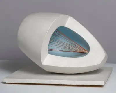 Hepworth in Colour Review: Salty Seascapes in Immaculate Sculptures