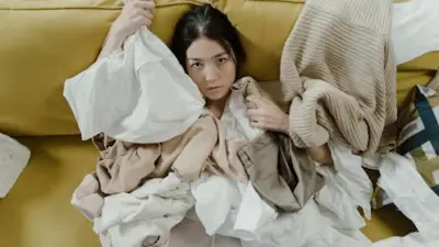 How Much Clothing Is Too Much? The Maths Behind a Sustainable Wardrobe