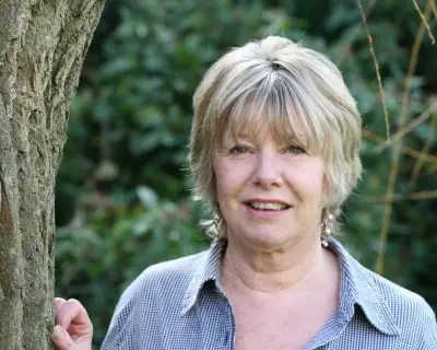 Mary Hooper, Beloved Author of Children's Books, Dies at 82