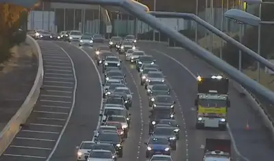 Perth traffic chaos: crash closes Mitchell Freeway southbound in Woodvale