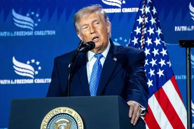 Trump Labels Democrats Communists Ahead of Midterms