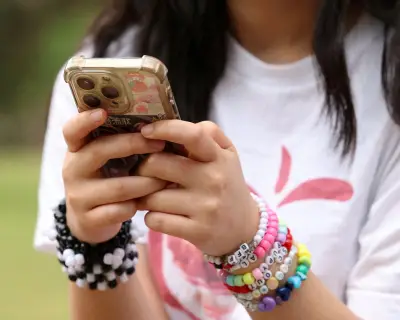 UK Parents Support Social Media Ban for Under-16s, New Survey Finds