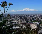 Armenia Votes Amid Russian Pressure and Threat of 'Ukrainian Scenario'