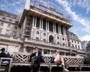Bank of England Holds Rates at 3.75% Amid Iran Conflict Impact