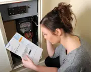 Britons Rush to Submit Meter Readings Before Energy Price Cap Rise