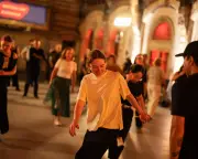 Dance Classes, Obamalisk, and Cuba's Indie Magazine: Weekend Reads