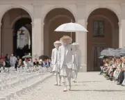 Fashion Statement: Sunbrella Umbrella Becomes Heatwave Accessory