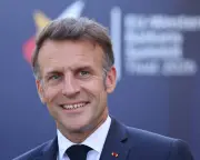French Presidential Race: Unity Needed to Defeat Far Right