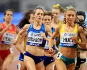Jenny Simpson Collapses During Race at US Championships
