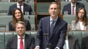 Labor's negative gearing and CGT changes pass House amid bracket creep debate
