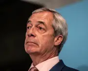Labour Urges Farage to Explain £5m Crypto Gift Amid Property Spending