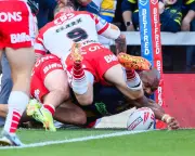 Leeds Rhinos End Home Drought Against St Helens with Thrilling Victory
