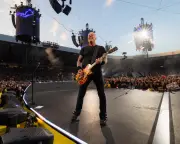 Metallica Review: Pyrotechnics and Proclaimers Cover Wow Fans