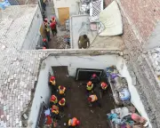 Pakistan Roof Collapse Kills 14 Children at Unregistered Tutoring Centre