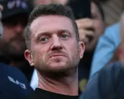 Police Intercept Tommy Robinson on Return from Russia to London
