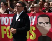 Polls Close in Makerfield Byelection as Andy Burnham Eyes Downing Street