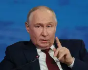 Putin Rejects Zelenskyy Meeting Offer, Reaffirms Ukraine War Goals