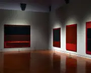 Rothko Exhibition in Florence Offers Spiritual Refuge from Digital Age