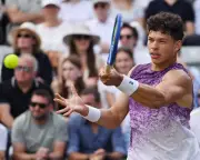 Shelton and Fritz Set Up All-American Stuttgart Final