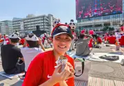 South Korean Fans Enjoy Brunch While Watching World Cup Match Against Czechia