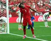 Switzerland Beat Canada 2-1 to Top World Cup Group B, Ending Hosts' Vancouver Run