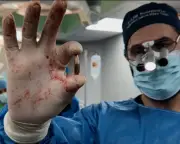 The Mission Review: Surgeon Saves Lives in War-Torn Gaza