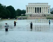 Trump Orders Immediate Repairs to Vandalized Lincoln Memorial Reflecting Pool