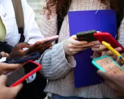 UK Considers Social Media Ban for Under-16s, Starmer Weighs In