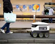 UK Ministers Back Law Change for Delivery Robots on Paths
