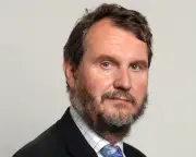Veteran Guardian Journalist David Hencke Dies at 76