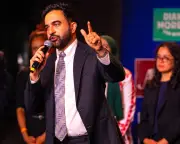 Zohran Mamdani Enters New York Governor Race, Challenging Hochul