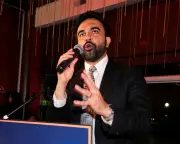 Zohran Mamdani Redefines New Democratic Politics in US