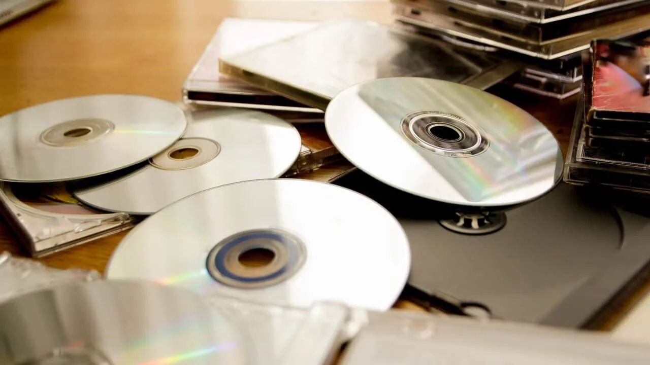 Gen Z Turns to Analog Hobbies Like CDs to Escape Digital Fatigue