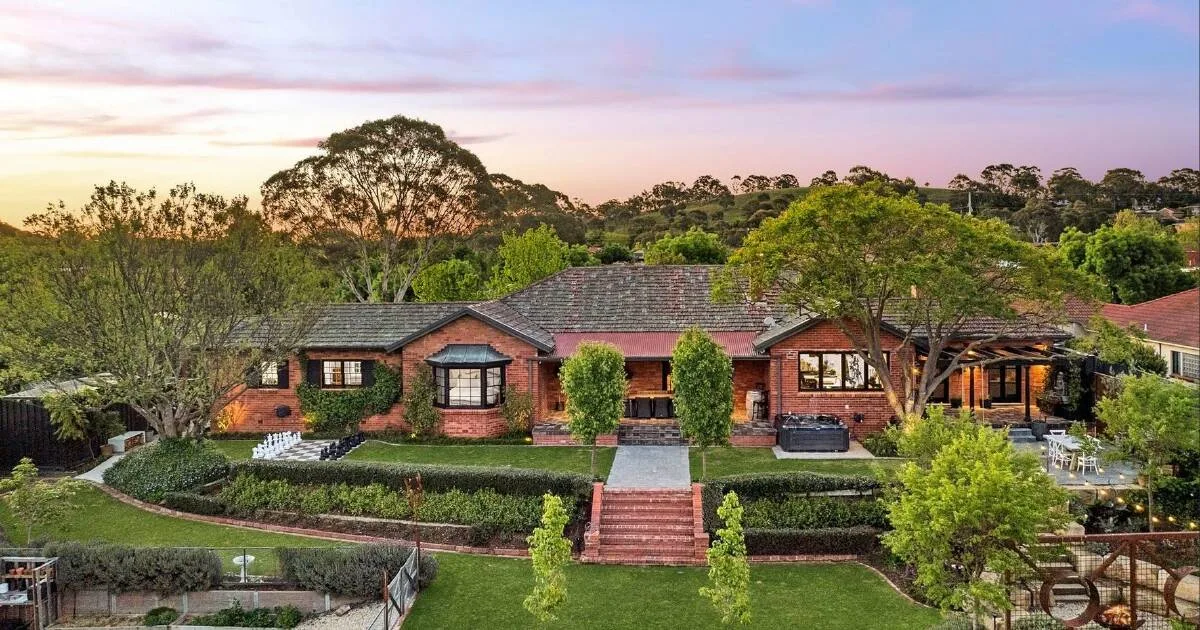 1860s Homestead in Canberra Suburbs Sells for Nearly Three Times Neighbour Median