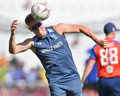 England Crush India by 8 Wickets in Third T20 International
