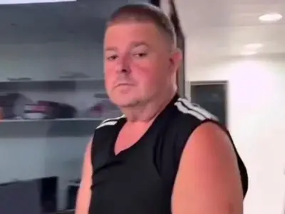 Simon Carman broke down after mum's message in Thai suitcase murder case