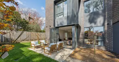 Tana Lyneham Boutique Project Balances Space and Easy Living