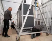 Bayeux Tapestry's Shock-Absorbing Cage for UK Transport