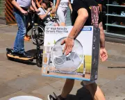 Currys warns of tight fan and air con supplies ahead of UK heatwave