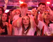 England Defeats Mexico to Reach World Cup Final Eight