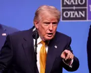 Erratic Trump Dominates Final Hours of NATO Summit