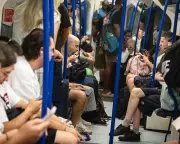 London Tube Passengers Swelter in Heat Exceeding Legal Limit for Cattle Transport