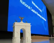 Trump's Arch in Washington DC Sparks Controversy and Debate