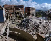 Venezuela Police Arrested for Alleged Looting After Earthquakes